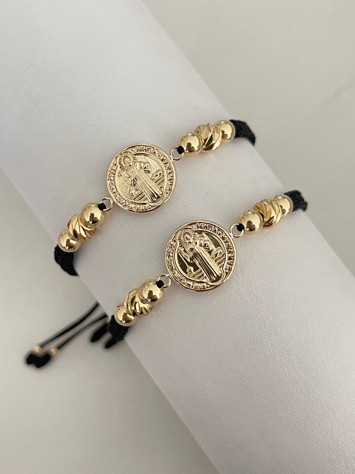 Pulseras pareja san Benito grande (5mm y 6mm)