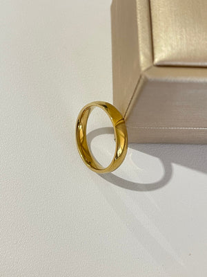Anillo liso dama alta gama
